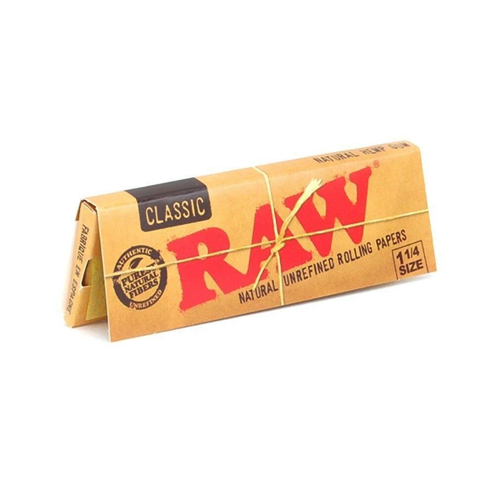 RAW Classic 1 1/4 Size Rolling Papers